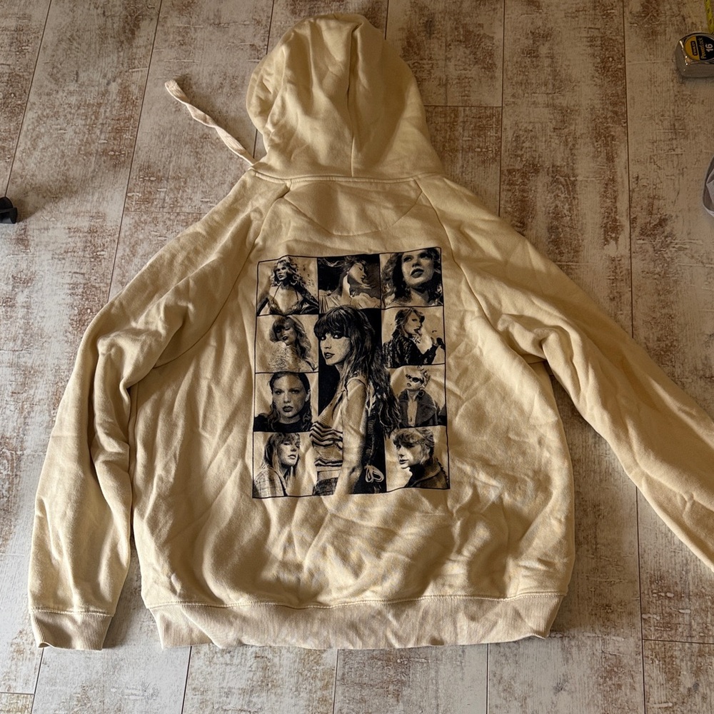 Authentic Taylor Swift XL Beige Hoodie with Graphic Print